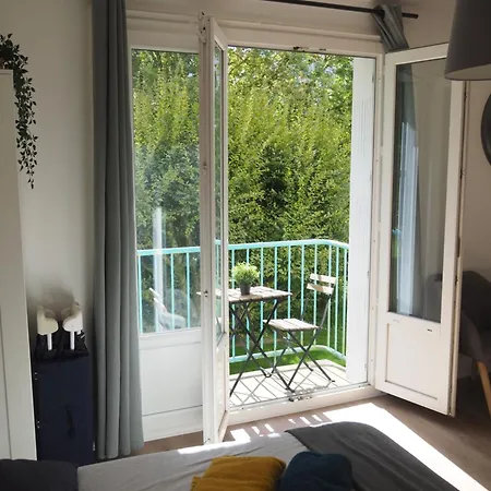 Apartmán Terrasse, Vue Sur Jardin Arbore Et Place De Parking